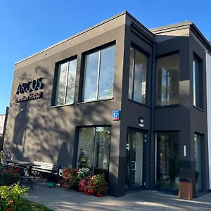 https://arcus-premium-hostel.warsawhotelspoland.com